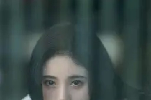 李小冉《乘风2026》跑调被群嘲后50岁排练室素颜照流出打脸假唱明星
