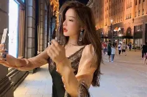 网红小马云成年即曝恋情绯闻女友直播间否认剧本炒作